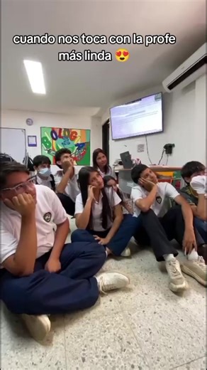 la profe más bella #prom2026 #grado11 #lamejorpromo #diganlequesigoenamorada #quimica