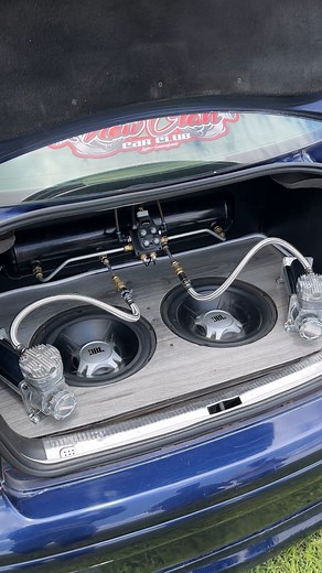 VW Jetta Tuning con subs JBL en el Car Show de la raza corsera Guanajuato Somos #LocosPorElCarAudio | Locos Por El Car Audio