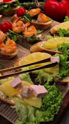 Bruschetta for the holiday table 💫 Bruschetta Caesar with chicken 🥬 #newrecipe #recipe #recipe #r...