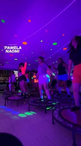 2da clase neón en YoMping Fitness center💚💛🩷 #pamelanaomifit #jumpingfitnessinstructor #jumpingfit #jumpingfitness #instructorfitness #PROFFIT | Pamela Naomi