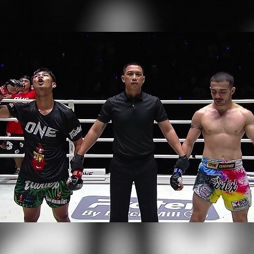 EPIC CLASH ⚔️ Kongchai rallies back against Mehrdad Khanzadeh for his third straight win!