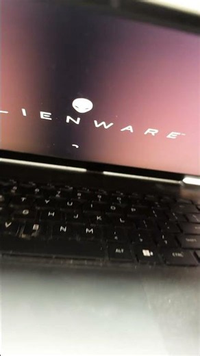 Alienware X14 screen black out when fully open