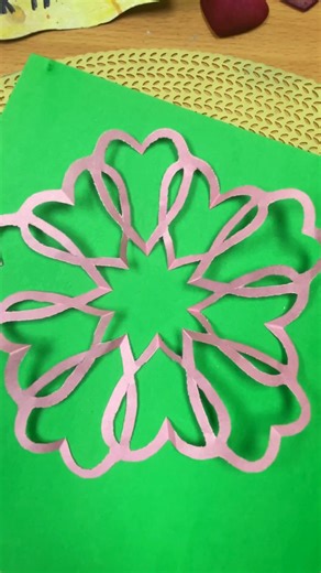 💖 Little hands, big hearts! 💖 This sweet Valentine’s Day paper heart craft is a fun and simple activity for kids — perfect for classrooms, playdates, or cozy crafting at home. Let creativity and love shine! 💕✂️ ✨ Looking for more crafts like this? Check out our website — link is in the profile! | Mr Mintz Crafts