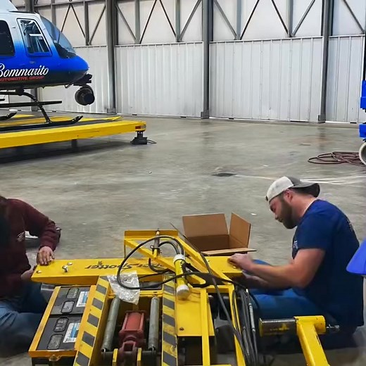 7.3K views · 52 reactions | Trying out our new wireless Chopper Spotter remote! #howtohelicopter #snapon #mactools #refuel #stlouis #inspection #helicopter #airfilter #mechanic #maintenance #copilot #jetranger #helicopterpilot #aviation | How To Helicopter | Facebook