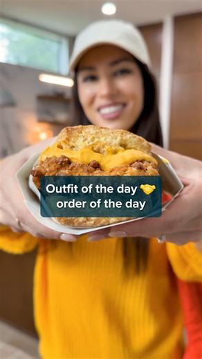 Saving money looks good on you. Start your punch card and get $10 back today! | Favor Delivery