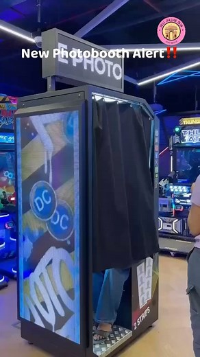 Dilli Shehar Mein on Instagram: "We’ve found an all new photobooth in Delhi for y’all! 📸✨ Tag your friends and let them know about this one🤫 Location📍: TimeZone, Vegas Mall, Dwarka #TimeZoneReel #PhotoBoothMemories #TimelessCaptures #EveryMomentCounts #CaptureEveryZone #TravelThroughTime #photobooth #experience [Fun, reel, time zone, photobooth, Dwarka, experience]"