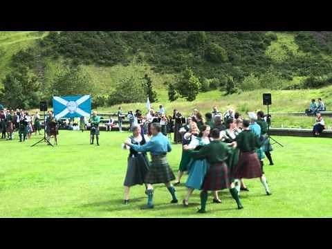 Scottish folk dance: McLeod's Fancy set