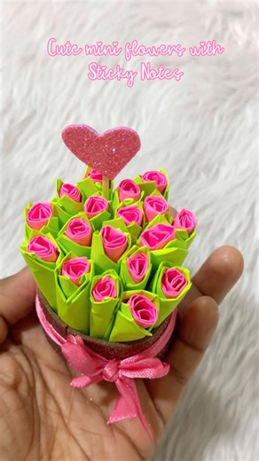 Cute table decor with sticky notes #diy #ytshorts