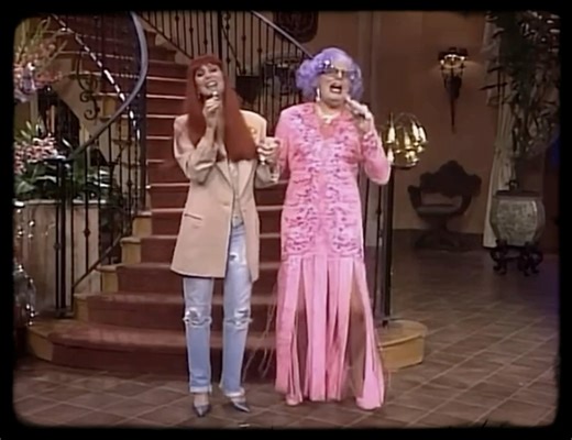 Dame Edna and Cher singing ‘I Got You Babe’ (1992) 🎬❤️🎶💃🏻 #dameedna #cher | Matthew Knobloch
