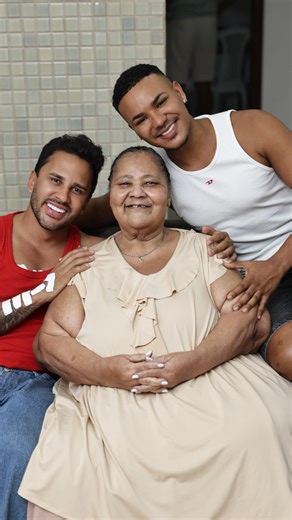 Alesson on Instagram: "O dia que minha vó realizou um dos sonhos dela 🥹🥹 E eu não tenho palavras pra agradecer @lucasguimaraes, obrigadooo, minha vó te ama, ela é louca por você 🥹"