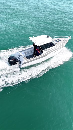 Customer test drive: an immersive sea trial of a 6.5-meter professional aluminum alloy fishing boat.