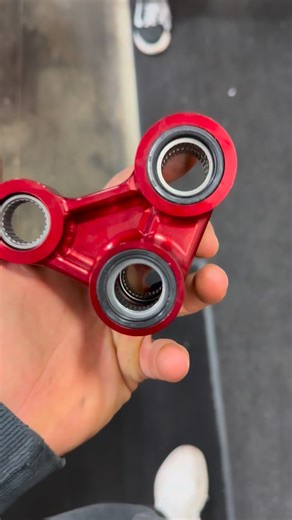 Factory Connection on Instagram: "Any Toby Keith fans? What about fans of improving the handling of their CRF with our new Delta? Applications: 2025 CRF250R/RWE & 2025 CRF450R/RWE -Changes the rear motion ratio of the new chassis -Rear is much more planted coming into corners. -Better drive and traction under hard acceleration when the rear is loaded. $295.00."