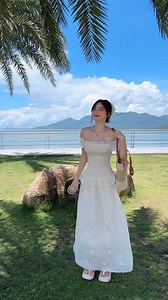 440K views · 2.2K reactions | “Lời chưa kịp nói đã thành khoảng cách, người chưa kịp giữ đã thành người dưng..”️️️ | Nhã Queen Store | Facebook