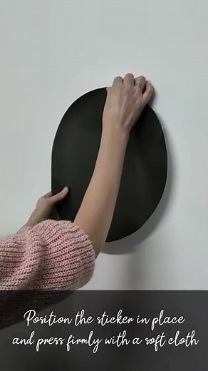 HOW TO apply a magnetic sticker