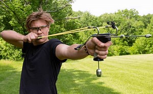 Les 7 Meilleurs Lances-Pierres pour les Survivalistes | Nature et Aventure