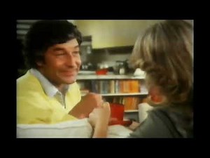 Nescafe Coffee Advert (1986) "Circular Conversation'' featuring Gareth Hunt