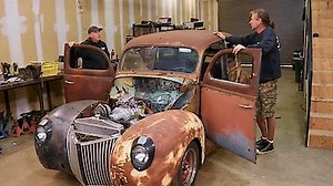 Watch Roadkill Garage Season 9 Episode 1 - Bootleg Ford Fixing and Road Trip!