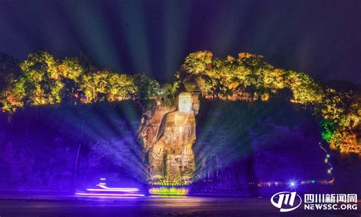 烟火嘉州夜，赴一场人与城的“双向奔赴”丨不夜川渝·夜经济调研行