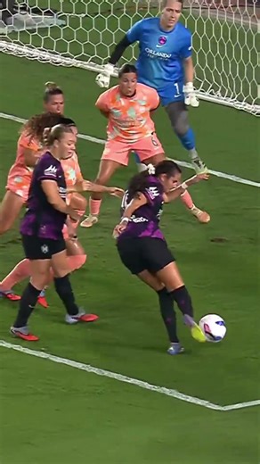 Malia Berkely finds the back of the net from a tight angle! 📐 #nwsl