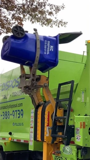 Side Loader Garbage Trucks #garbagetruck #garbagetruckvideos #short #shortsfeed