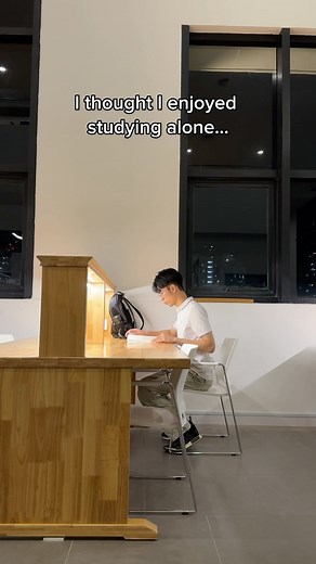 study tip: find an accountability partner👸📚📈 #accountabilitypartner #studypartner #studygram #study #studymotivation #studytips #studyhard #studywithme #explore #fyp #foryou | Chee Hee Seng