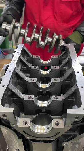 Minivan Engine B12 Crankshaft Assembly Guide