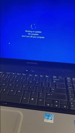 Windows 10 updates on a 2008 Compaq Presario CQ61 alongside Windows 11 23H2 part 1