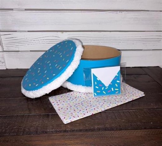 8 Inch Round Gift Box Kit, Blue Round Box With Painted Sprinkles, Round Box With Card and Tissue Paper, Gift Supplies, Round Box for Gift - Etsy