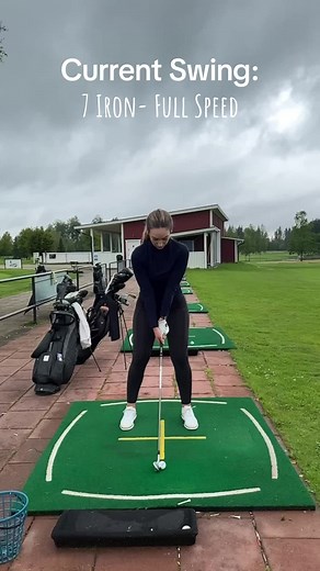 Working on more hand depth in backswing, coming down more on plane (in-to-out) and pushing into the left foot in transition. Coming along nicely 💪✅ #golf #golfgirl #golfinsweden #svenskgolf
