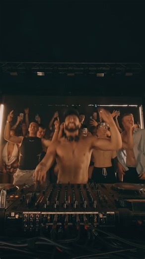 RESTRICTED® on Instagram: "AUSSIE AURA 🇦🇺"