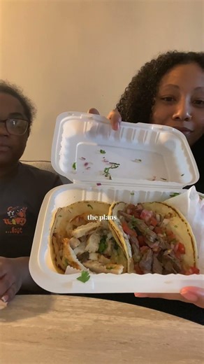 Tacos, sun out, long walk & laughs with my bestie ☀️🌮🍃 #dayinmylife #daywellspent