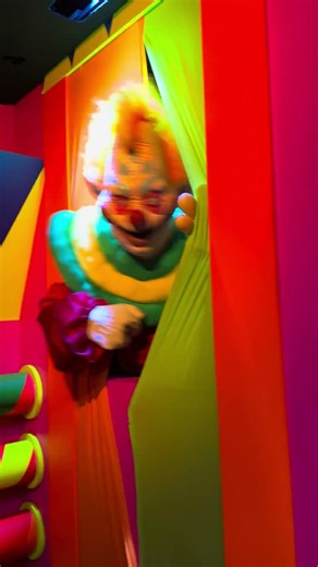 Killer Klowns From Outer Space at Universal Studios Hollywood at Halloween Horror Nights