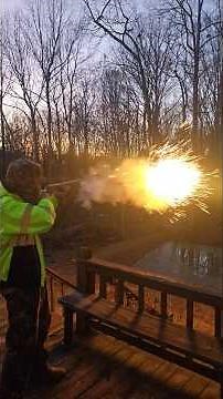 HOMEMADE 12 GAUGE DRAGONS BREATH ‪@sammoore138‬ #shotgunshells