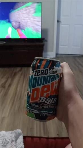 Minecraft drinking sound effect imitation — 'shi' vocal clip