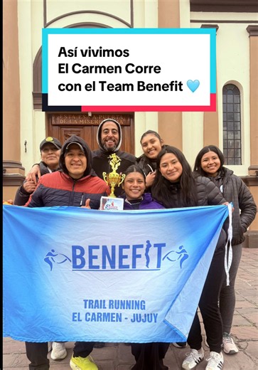 Así vivimos El Carmen Corre con el Team Benefit 🩵 Nunca quise formar solo un equipo de corredores. Quise construir un lugar donde las personas descubran que son capaces de mucho más de lo que imaginaban. #correr #running #trailrunning