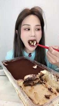 Asmr🍰Eating 🍰One bite of creamy perfection！