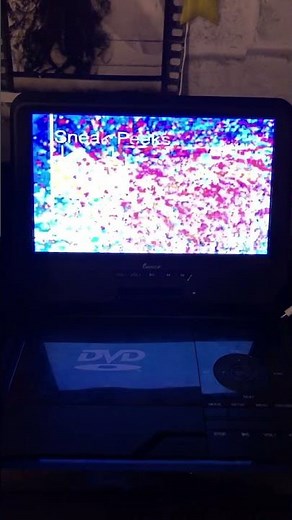 Sneak Peeks Menu from The Fox And The Hound 2 2006 DVD