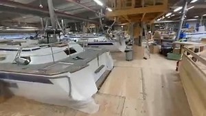 Hallberg-Rassy yacht production end of December 2021 with 23 boats in progress at the same time Thanks to good sales we need further staff. The Hallberg-Rassy group has 166 employees, is family owned, family managed and we are debt free. We build sailing yachts from 31 to 64 feet for buyers from all over the world. We have delivered all 9 500 boats on time. We work until 13.30 Fridays so normally we have a long weekend. We give a fitness contribution and have access to a physiotherapist. The com