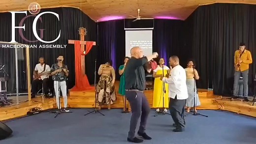 Al Woed die Storme om my, God trek n laer🙌❤️😭 _ My ewige Lied.