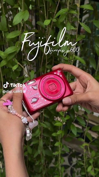 Exploring FUJIFILM FINEPIX JX600 in Phnom Penh
