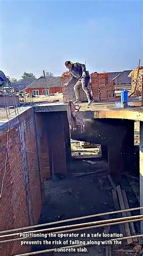 Concrete Slab Breaking Method: Gravity Management in Structural Demolition