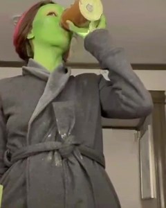 32K views · 748 reactions | Zoe Saldana in Gamora makeup for 'GotG Vol. 3'  '3:30am call time for work' | Fandom | Facebook