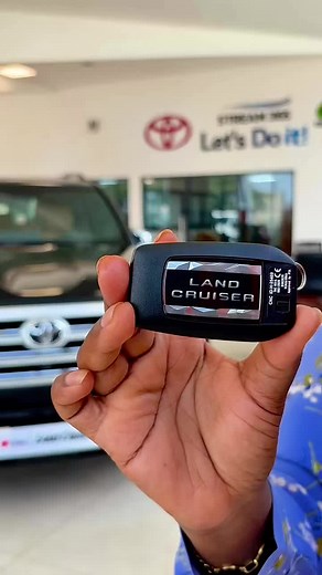 Toyota Land Cruiser VX-R 2025: Key Features and Specs