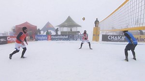 The weather may not be the best for #SnowVolleyball, but it doesn't stop rallys like this from happening...! For more Snow content go to: CEV Snow Volleyball | European Volleyball