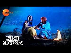 Akbar ने जंगल में रखा Jodha का ध्यान | Jodha Akbar | Romantic Moments | Zee TV