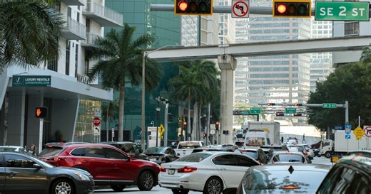 Florida: si quieres evitar problemas, checa de esta forma el estado de tu licencia de conducir