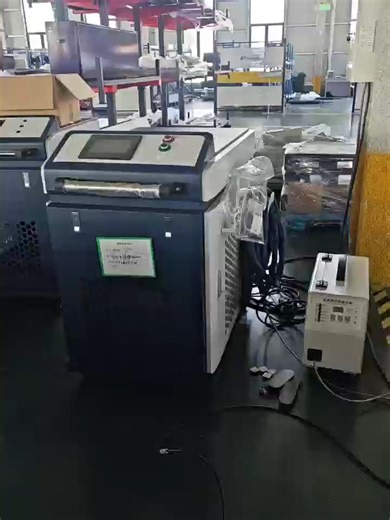UTools Fiber Laser Welding Machine — ✅ Flat, aesthetically pleasing welds requiring no post-weld grinding ✅ Minimal heat-affected zone; prevents workpiece deformation ✅ Welding speed increased by 3–5 times From thin-gauge stainless steel to aluminum alloys—one machine handles it all. 📍 Shandong uTools | In-house Sheet Metal Workshop | Free Sample Testing Available Alibaba store：https://utools.en.alibaba.com/ e-mail：nora@hipech.com whatsapp: 8613708938376 #LaserWeldingMachine #HandheldLaserWelde