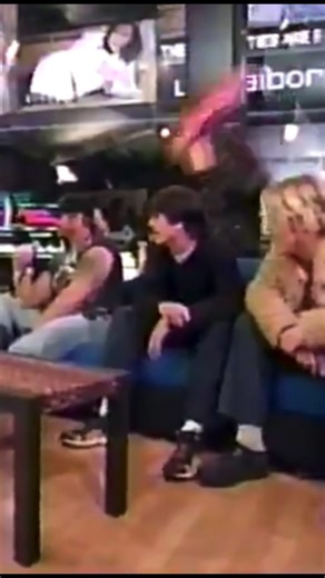 The time Raven CLOCKED DDP on TRL while Dave Grohl and Taylor Hawkins of the Foo Fighters looked like they just watched someone powerbomb a jukebox. Carson Daly froze, the crowd forgot how to scream, and somewhere Kurt Loder sensed a disturbance in the Force. 📺🪶💥 WCW chaos invading boy-band hour will never not be funny. #Raven #DDP #TRL #WCW #FooFighters 90sChaos WrestlingHistory TotalRequestLive | The Stunner