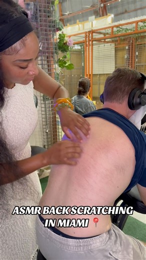 ASMR back scratching in Miami 📍 #reelschallenge #wellbeing #wellness #reel #relax #reels #sleep #relatable #asmr #love #massage #massagetherapy #Amazing #holistichealth #holistichealing #healingjourney #beautiful #explorepage #facebookreel #goodnight | Scratcher Girls