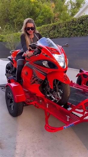 Replying to @user7407741255170 is it because im a woman you cant believe i can doit?? 🖕 Get your kendon trailer for 5% off using a code LightRoseGold 🫶 Link on my website LightRoseGold.com . . .#LightRoseGold #hayabusa #bikergirls #braaap #motorcyclemafia #kawasaki #bikelifeshoutout #suzuki #bikeaddict #bikergirl #yamaha #motorcycledreams #superbike #bikestagram #motorcycle #sportbike #motorsport #busa #girlswhoride #bikersofinstagram #sportbikesquad #sportbike #bikegang #suzukihayabusa #kendo